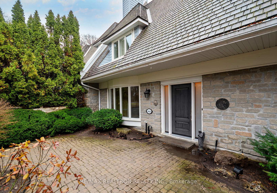 462-beacon-hall-drive-aurora-ontario-n13004006