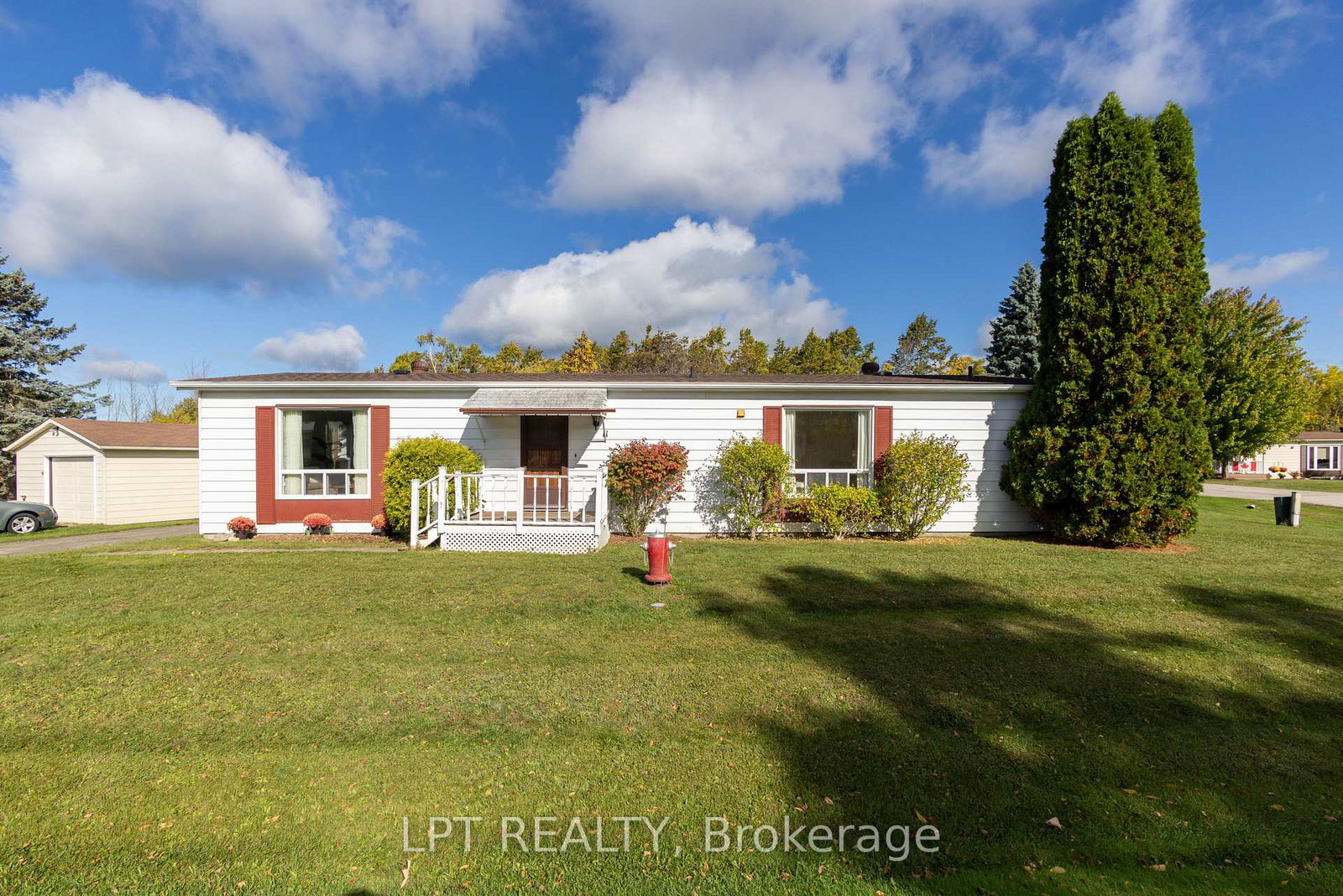 11-geneva-court-georgina-ontario-n13005400
