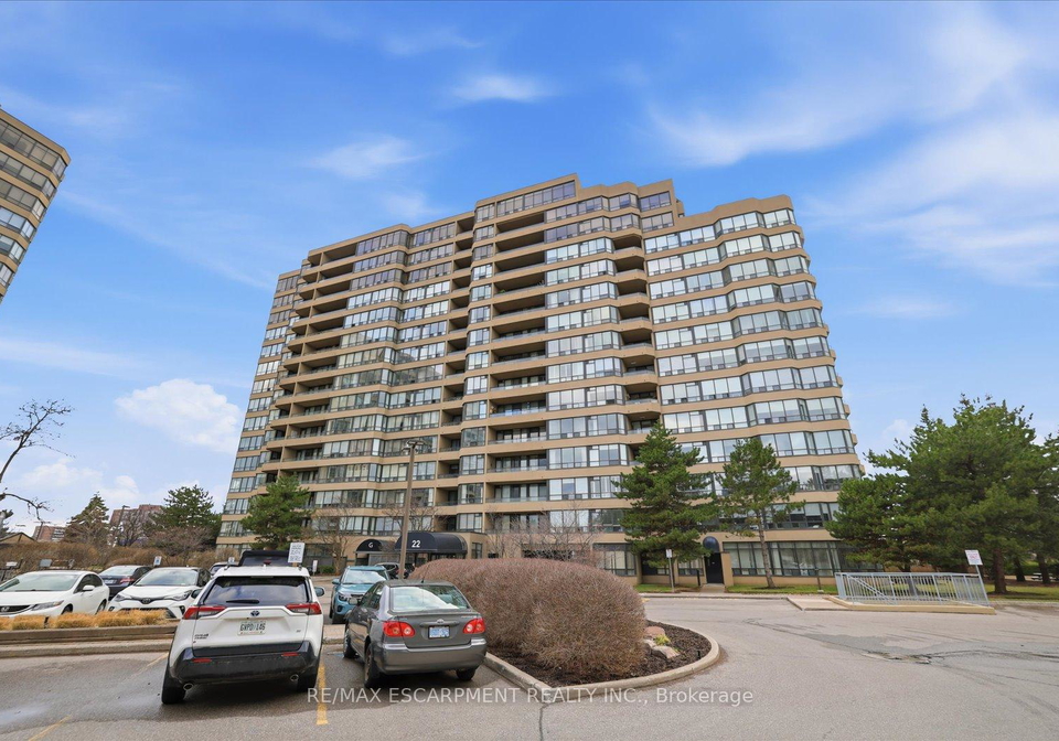 22-clarissa-drive-richmond-hill-ontario-n13006984
