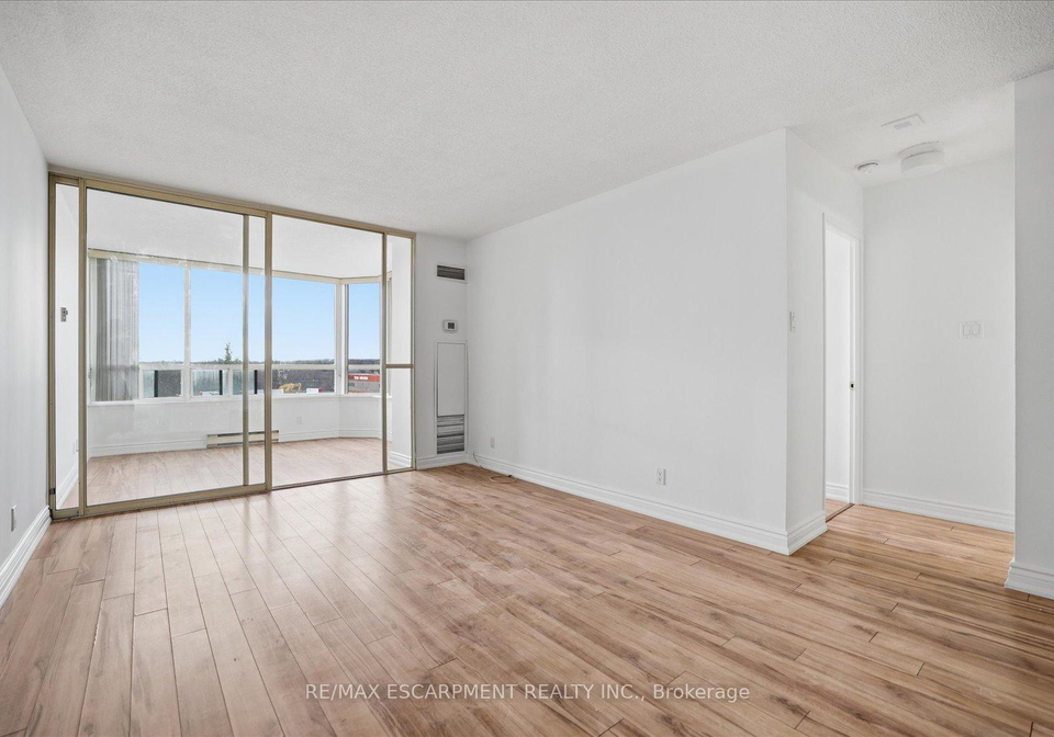 22-clarissa-drive-richmond-hill-ontario-n13006984
