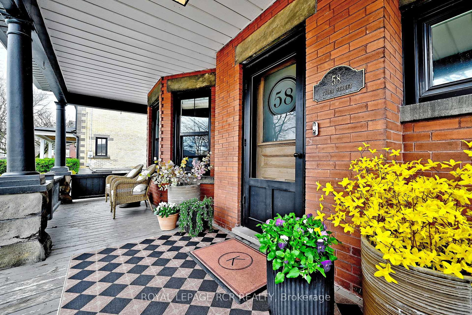 58-tyler-street-aurora-ontario-n13007346