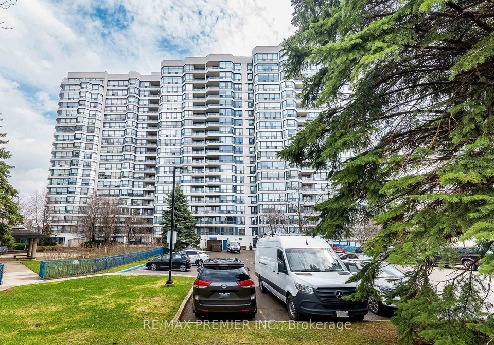 7300-yonge-street-vaughan-ontario-n13008052