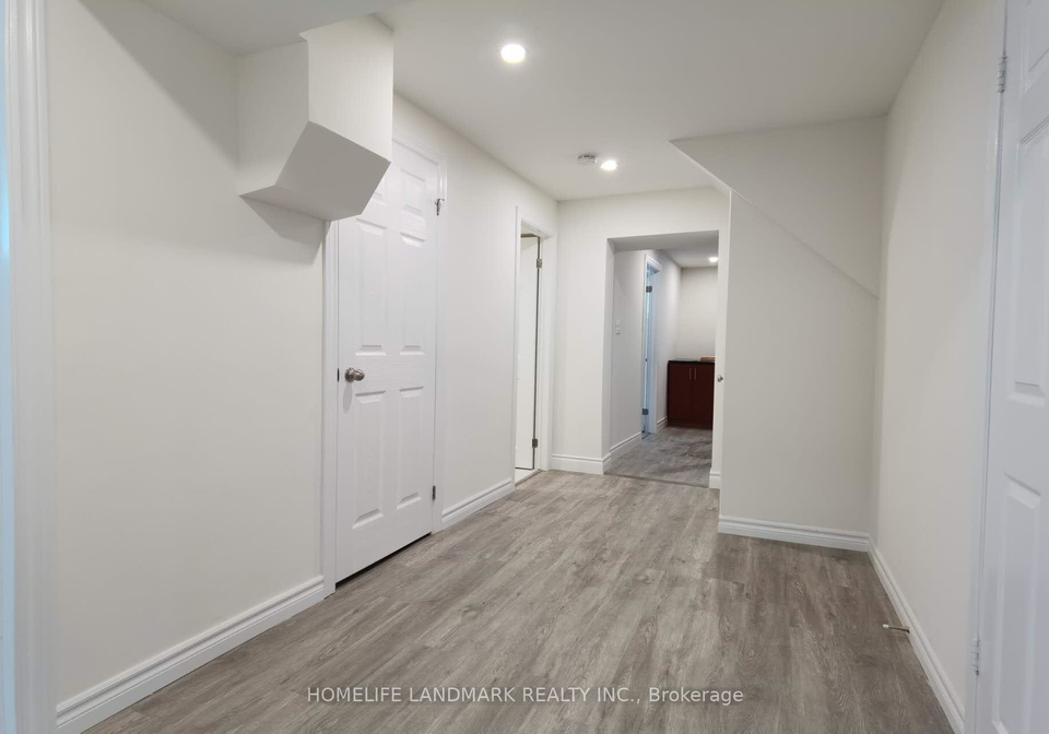 1052-elgin-street-newmarket-ontario-n13009198