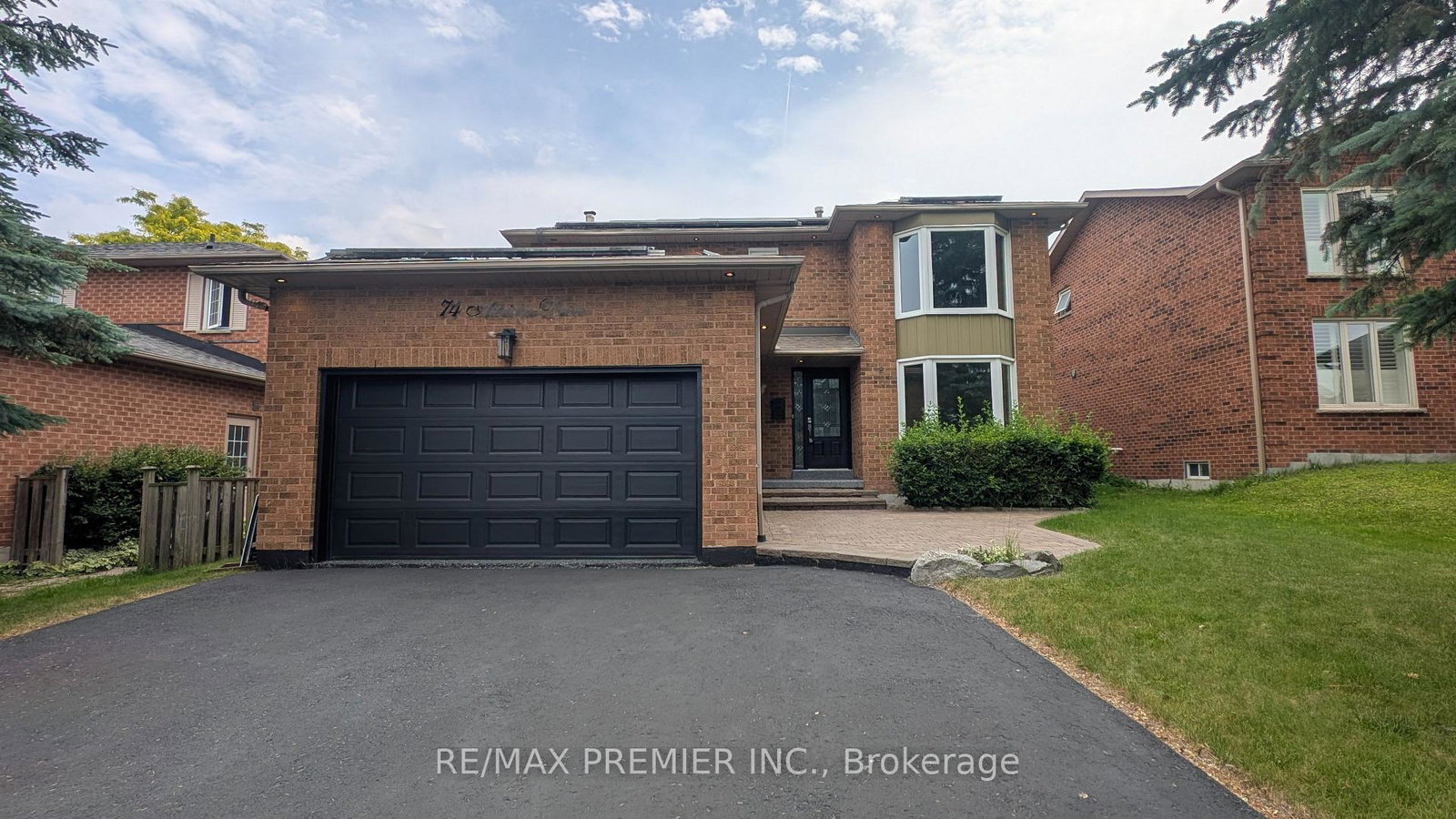 74-attridge-drive-aurora-ontario-n13009346