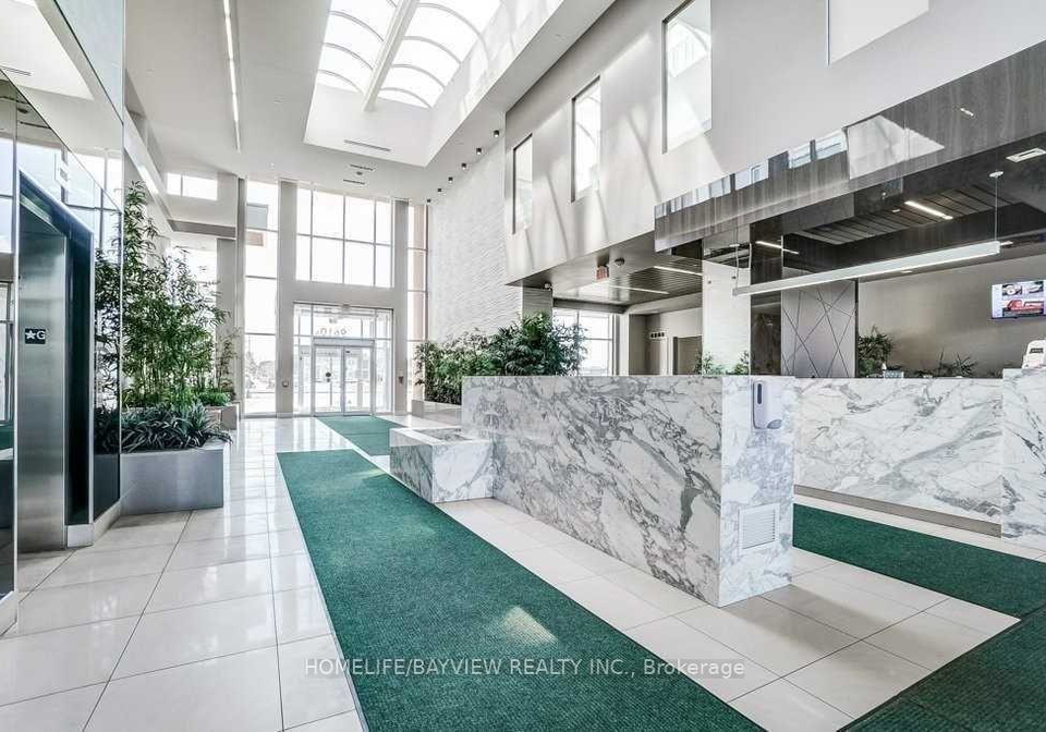 9600-yonge-street-richmond-hill-ontario-n13009426
