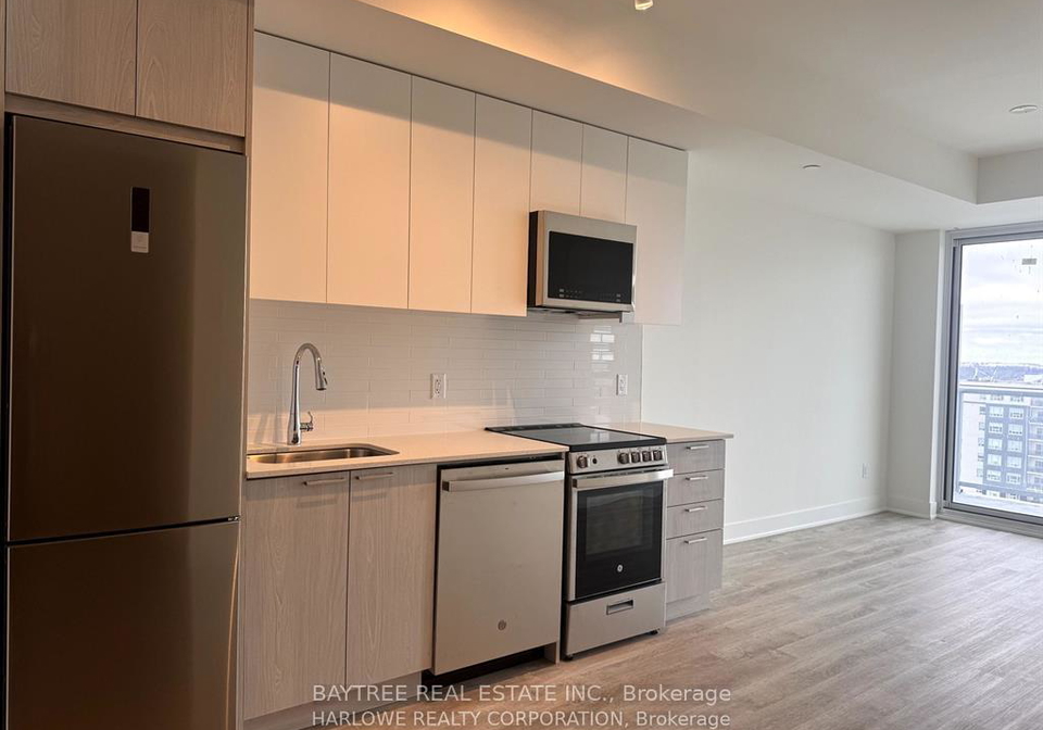 185-deerfield-road-newmarket-ontario-n13010028