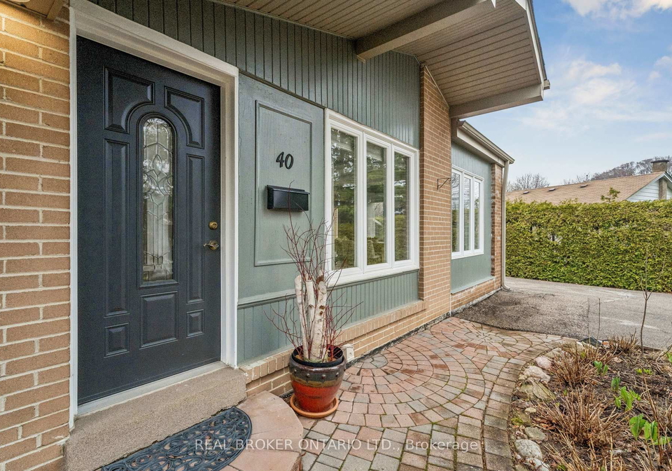 40-seaton-drive-aurora-ontario-n13010066