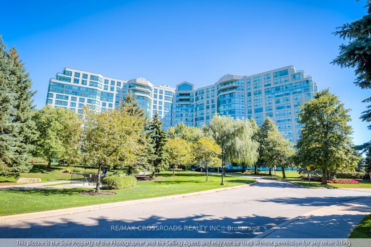 7825-bayview-avenue-markham-ontario-n13011308