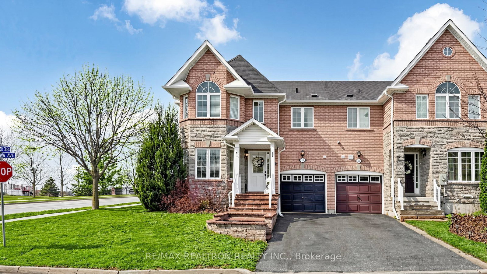 65-red-river-crescent-newmarket-ontario-n13011936
