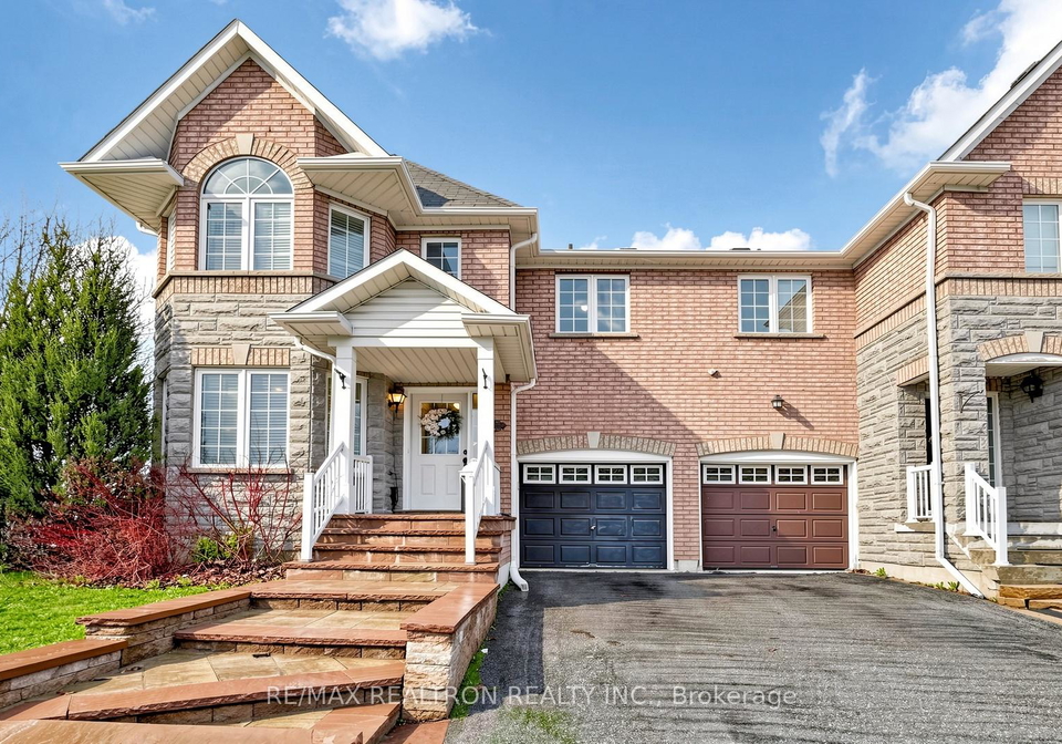 65-red-river-crescent-newmarket-ontario-n13011936