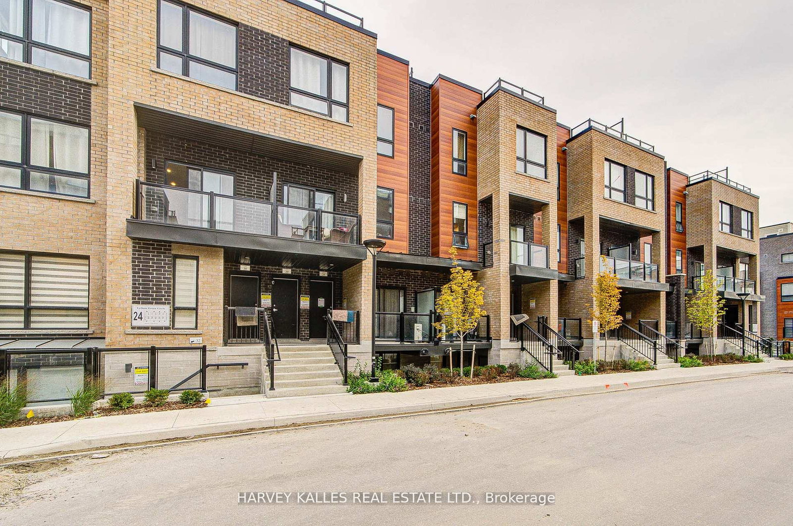 24-lytham-green-circle-newmarket-ontario-n13012826