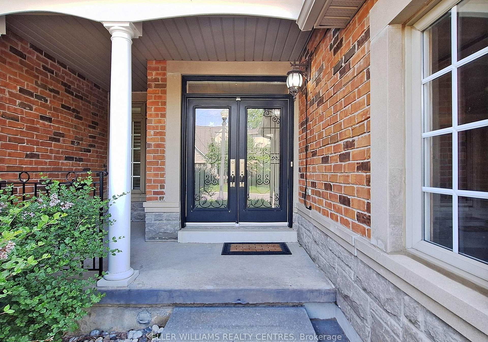 29-tucker-court-aurora-ontario-n13013756