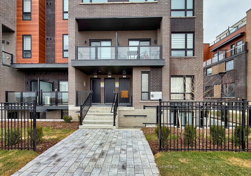18-lytham-green-circle-newmarket-ontario-n13014346