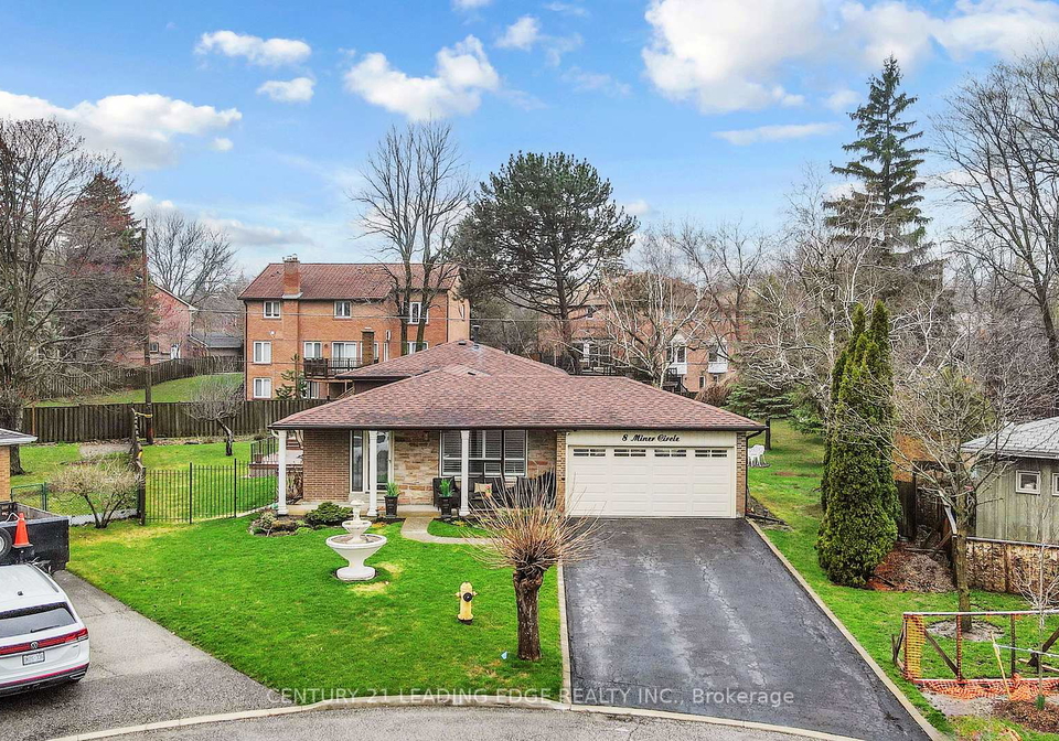 8-miner-circle-markham-ontario-n13014516