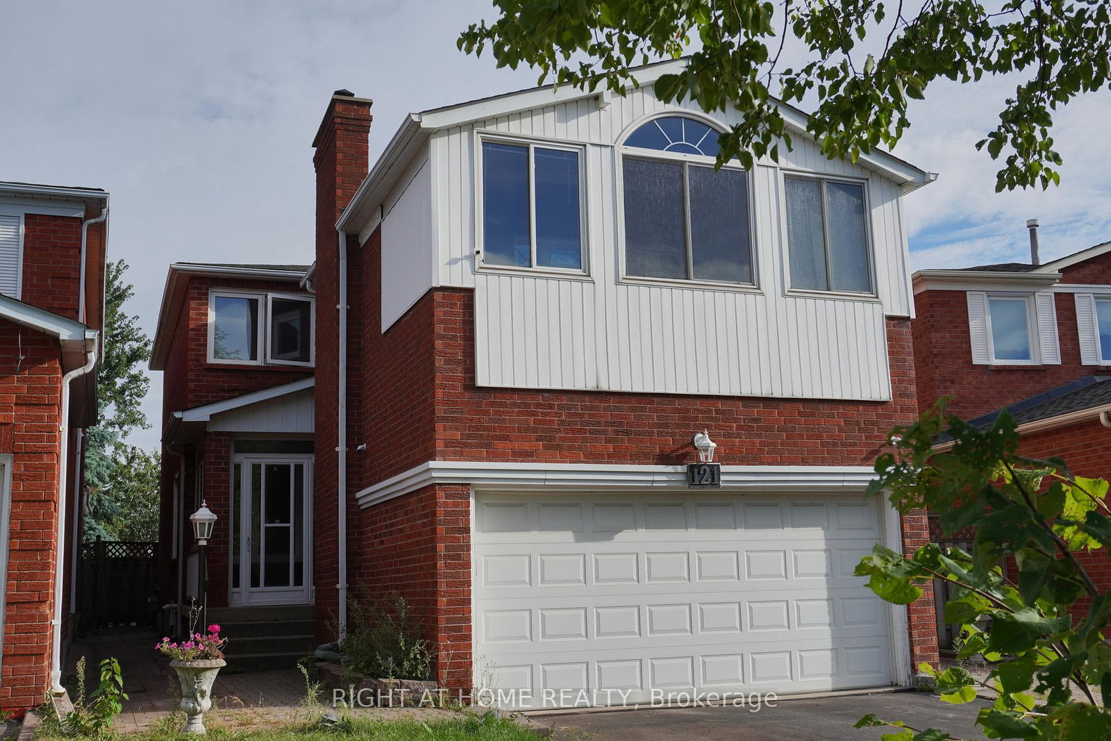 121-badessa-circle-vaughan-ontario-n13015314