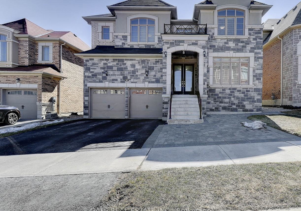 565-mcgregor-farm-trail-newmarket-ontario-n13015354