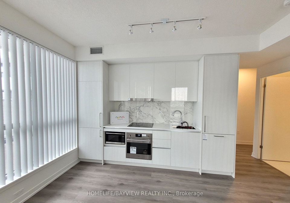 225-commerce-street-vaughan-ontario-n13015638