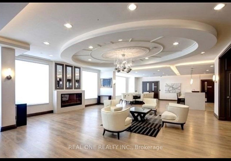 7167-yonge-street-markham-ontario-n13015708