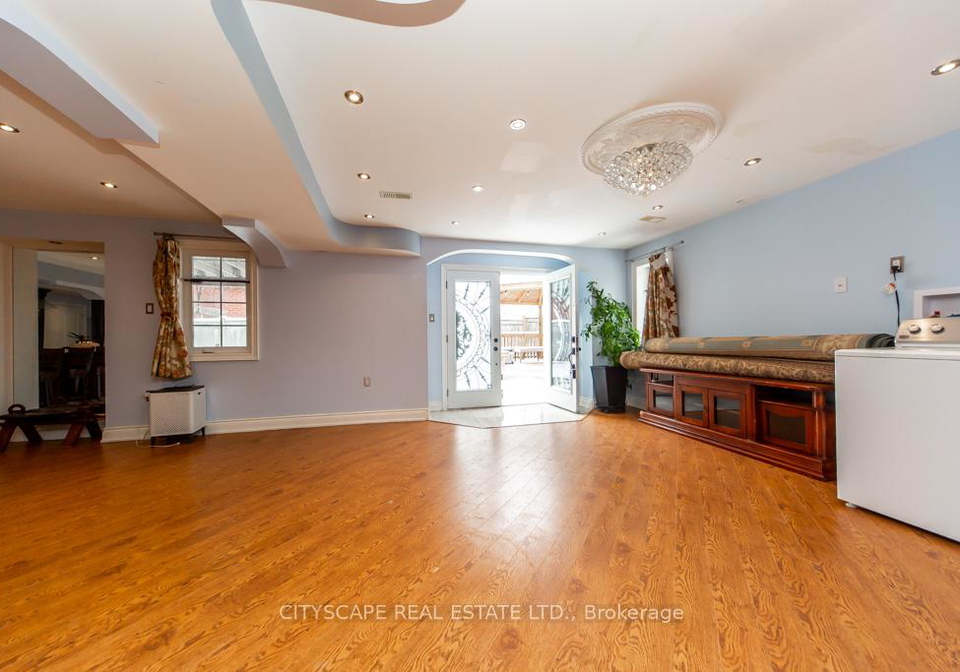 136-manley-avenue-whitchurch-stouffville-ontario-n13015806
