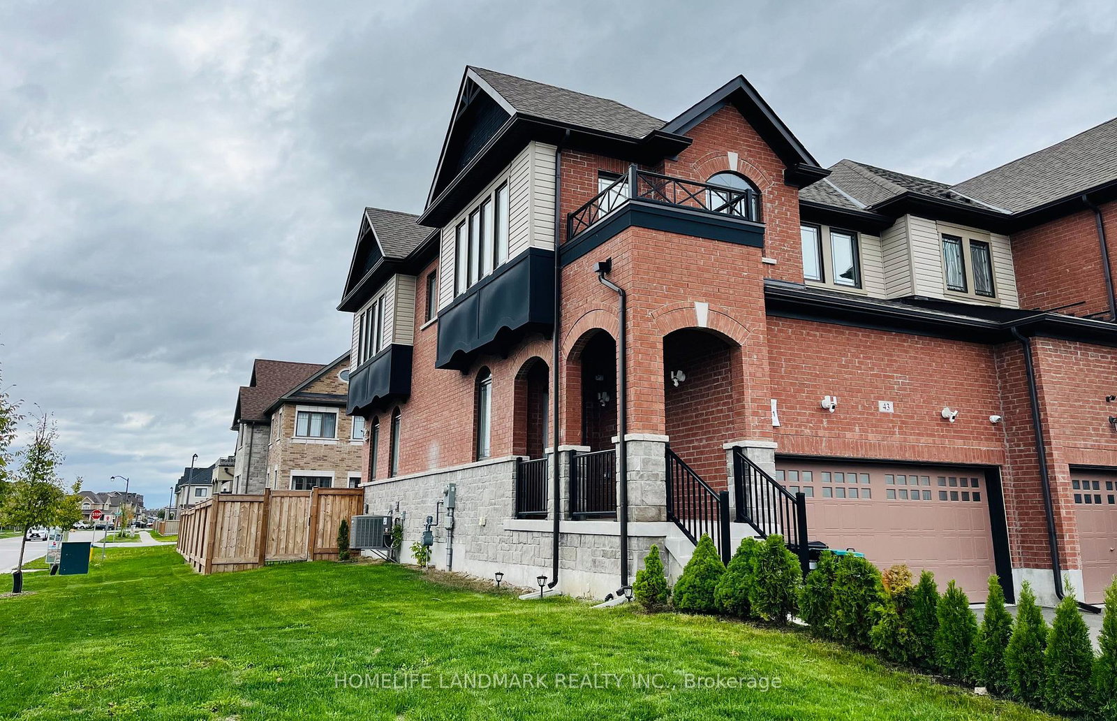 43-lorne-thomas-place-lorne-thomas-new-tecumseth-ontario-n13015910