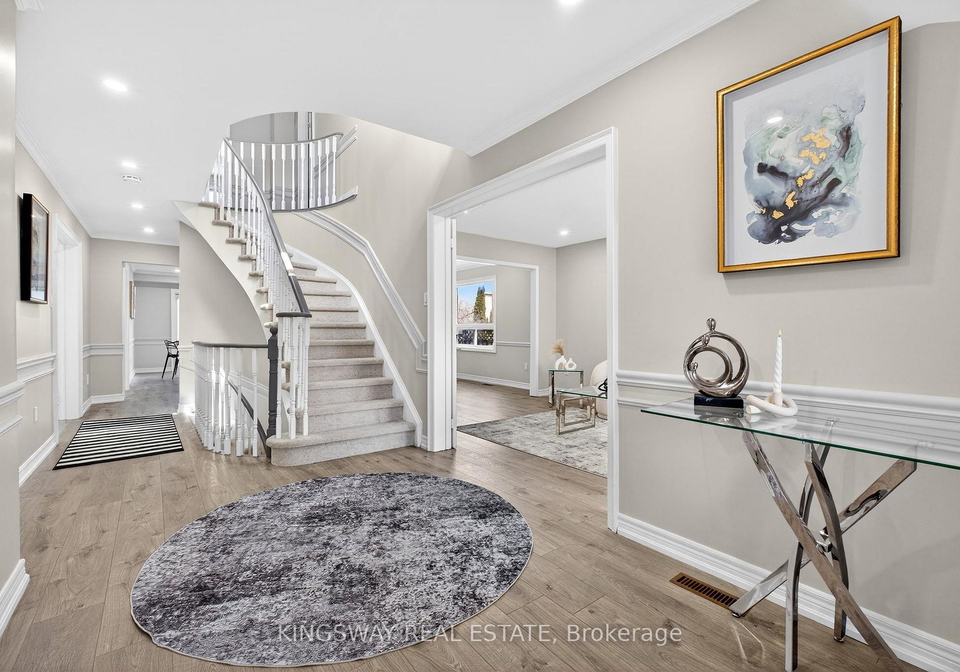 325-salisbury-lane-newmarket-ontario-n13016010