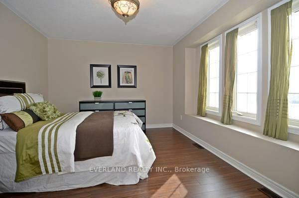 1bdr119-alamo-heights-drive-richmond-hill-ontario-n13017522