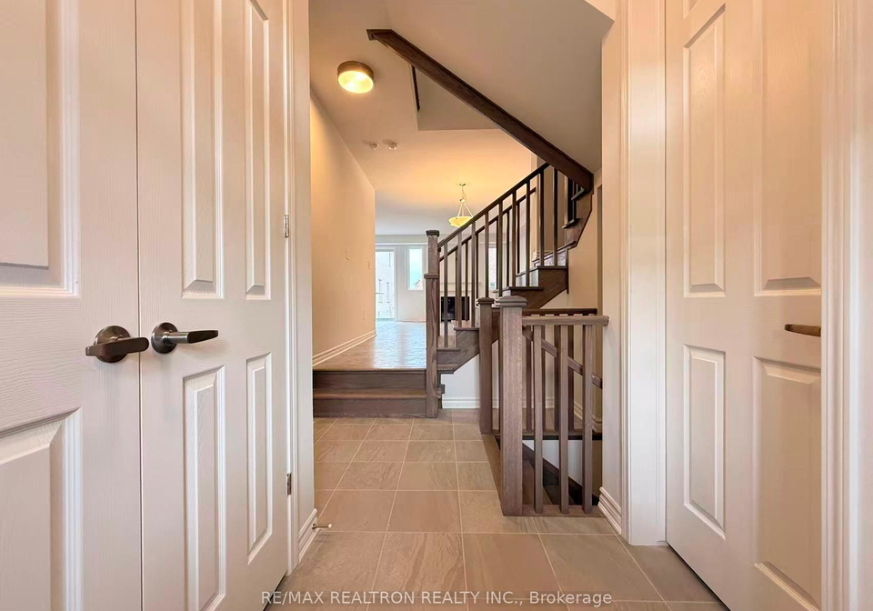 11-moss-drive-markham-ontario-n13017902