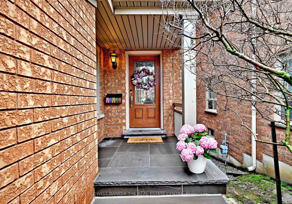 102-deerglen-terrace-aurora-ontario-n13018150