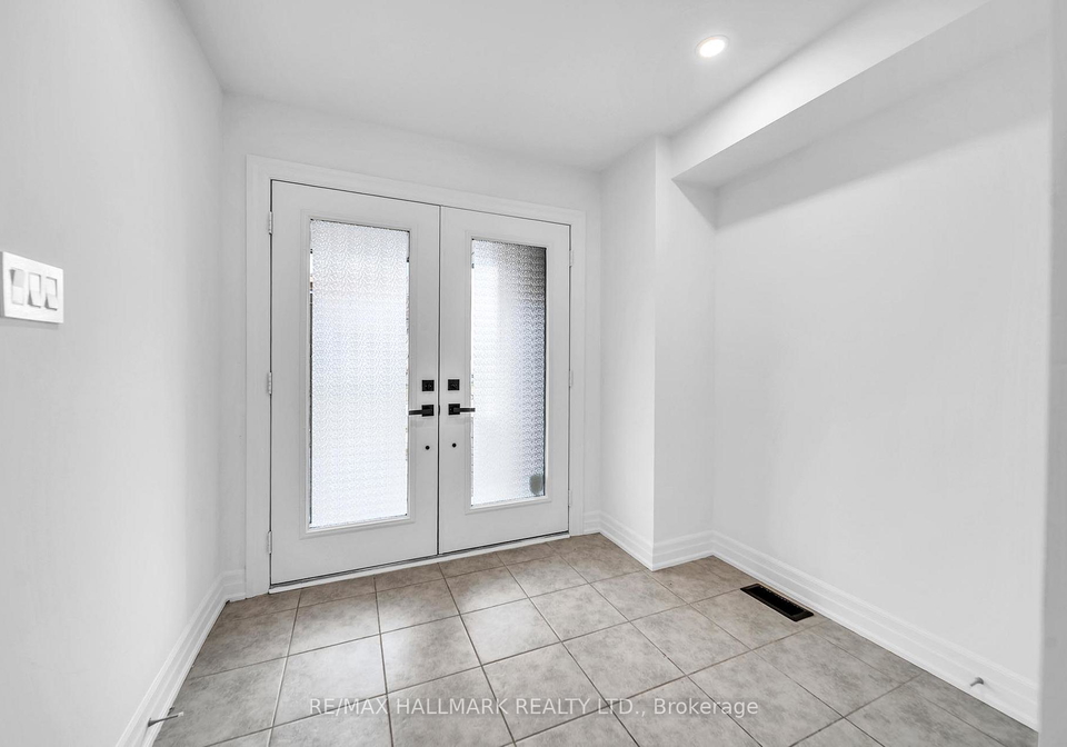 52-allure-street-newmarket-ontario-n13018436