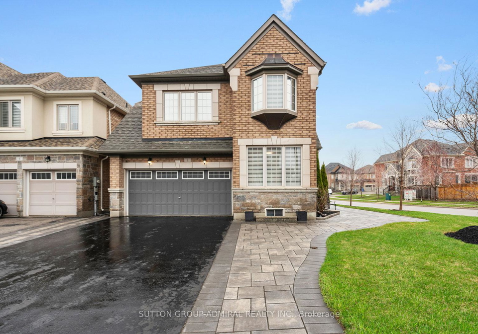 2-william-luck-avenue-east-gwillimbury-ontario-n13018452