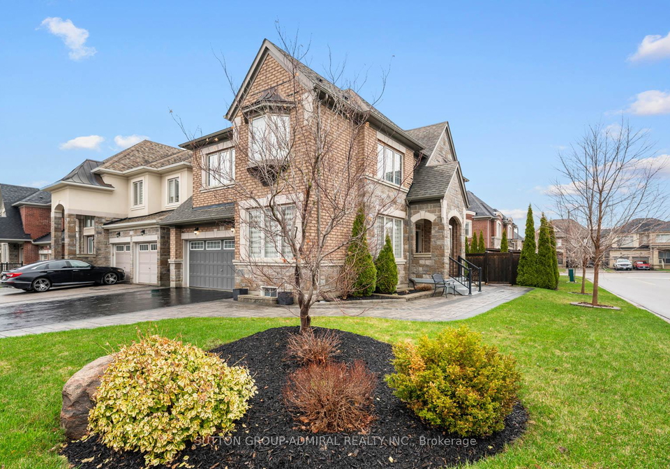 2-william-luck-avenue-east-gwillimbury-ontario-n13018452