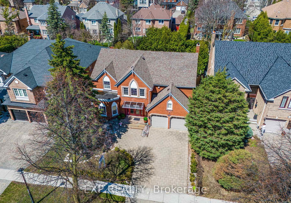 1063-secretariate-road-newmarket-ontario-n13018606