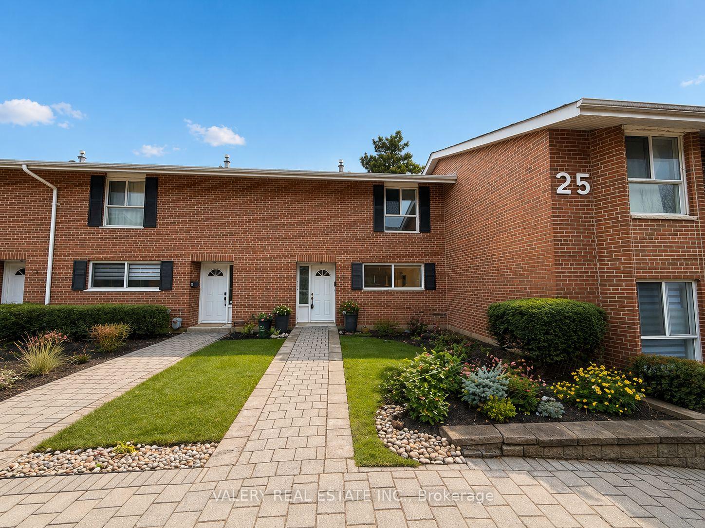 25-romfield-circuit-markham-ontario-n13019994