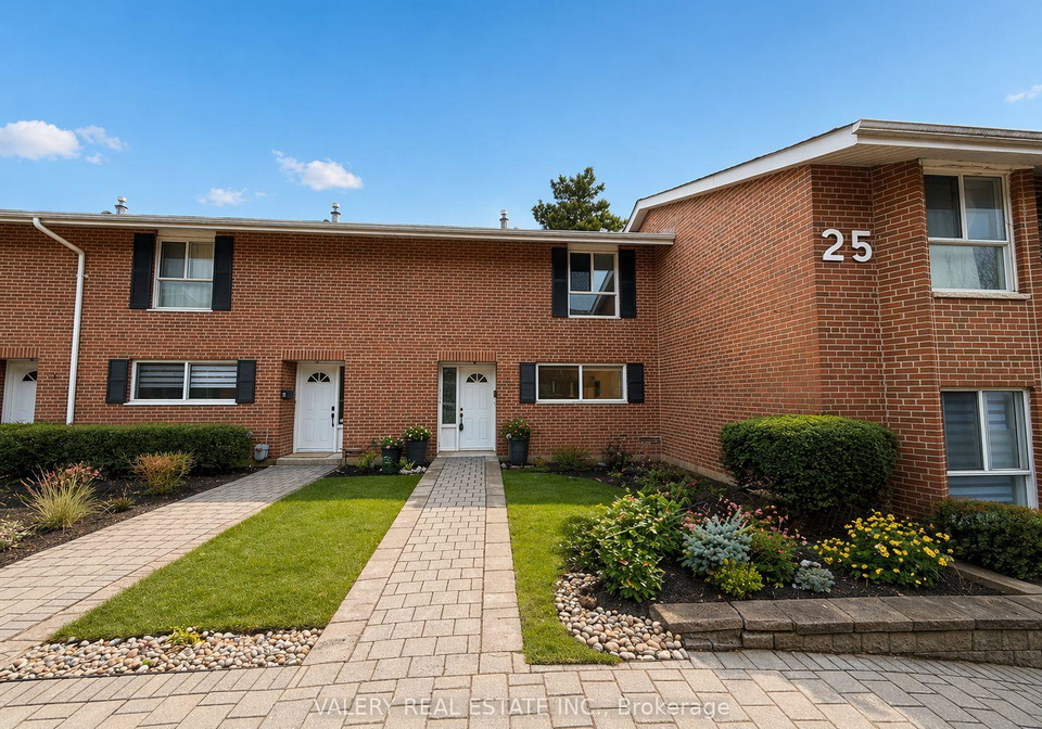 25-romfield-circuit-markham-ontario-n13019994