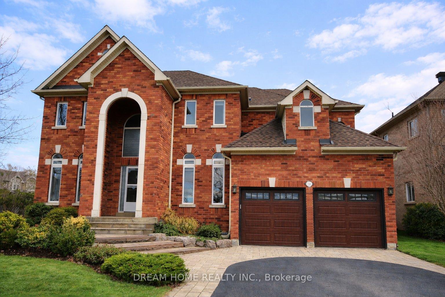 735-foxcroft-boulevard-newmarket-ontario-n13020674