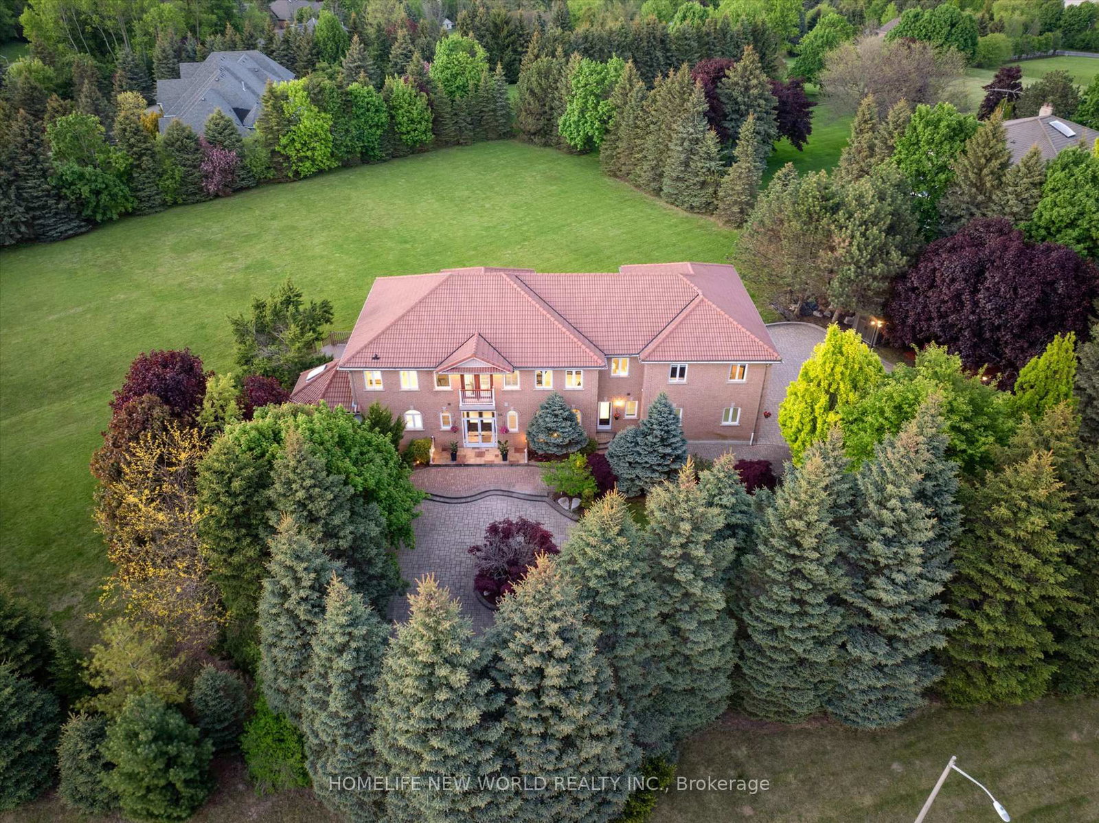 26-offord-crescent-aurora-ontario-n13022010