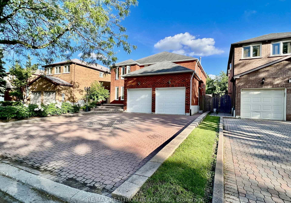 35-soho-crescent-markham-ontario-n13024784