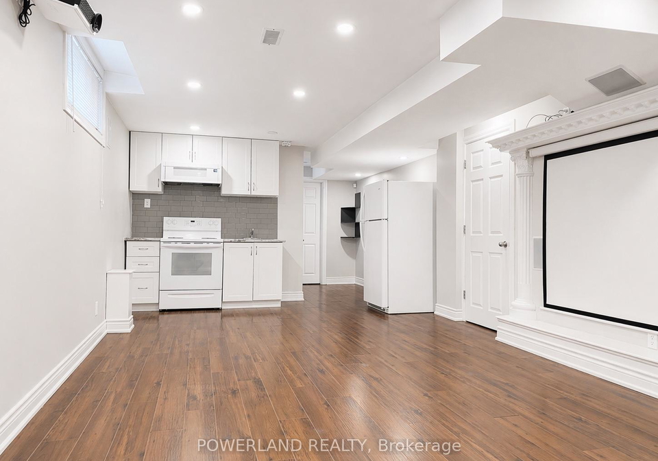 35-kavanagh-avenue-e-east-gwillimbury-ontario-n13025464