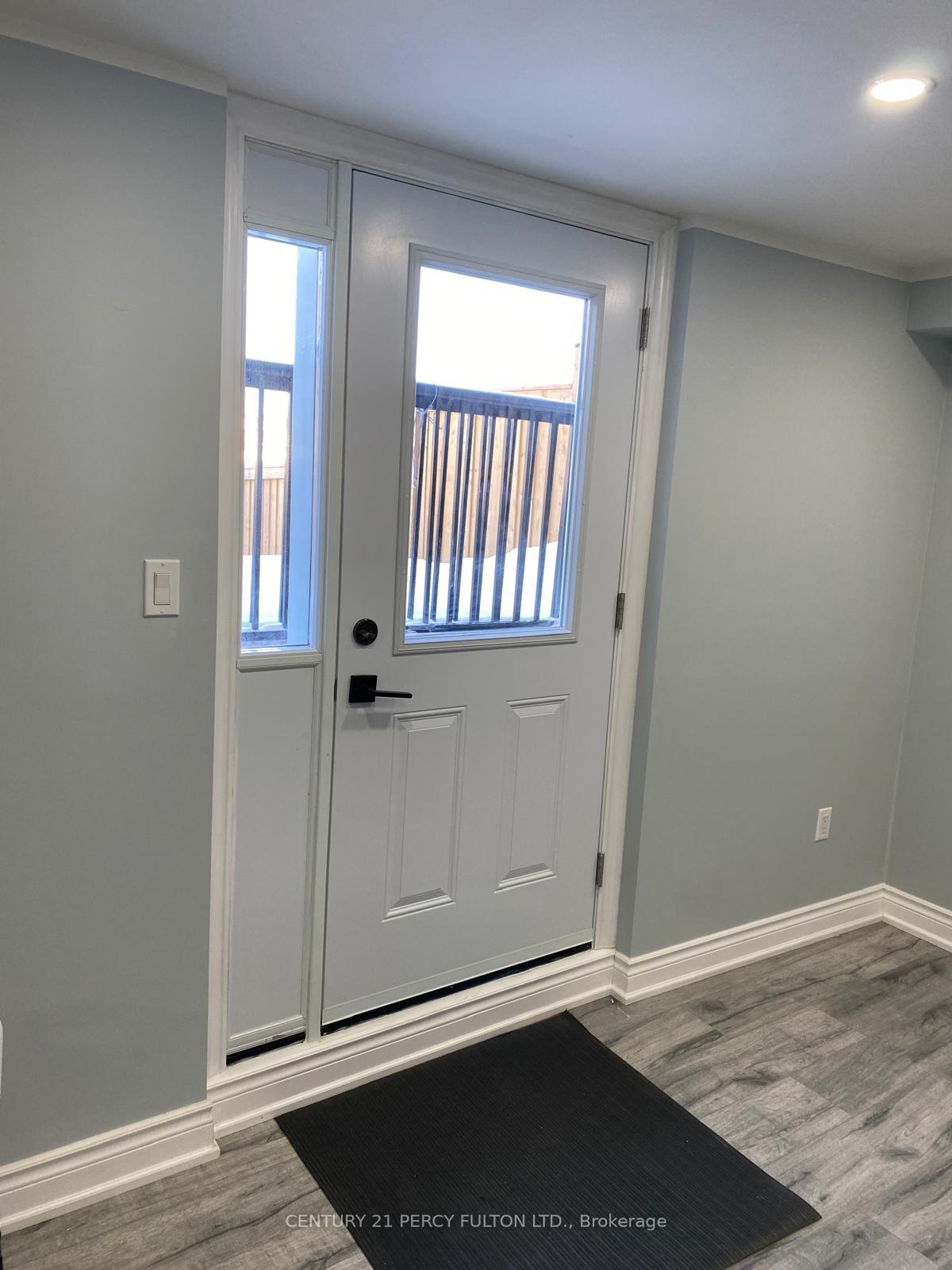 300-miller-park-avenue-bradford-west-gwillimbury-ontario-n13026066