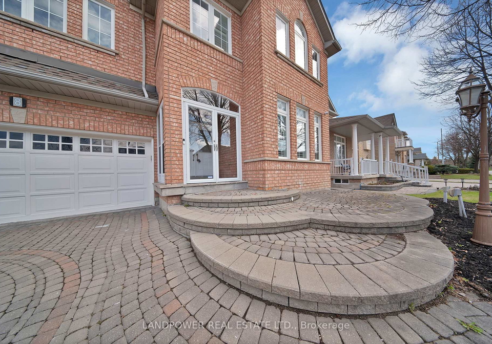 8-stoneheath-crescent-markham-ontario-n13026516