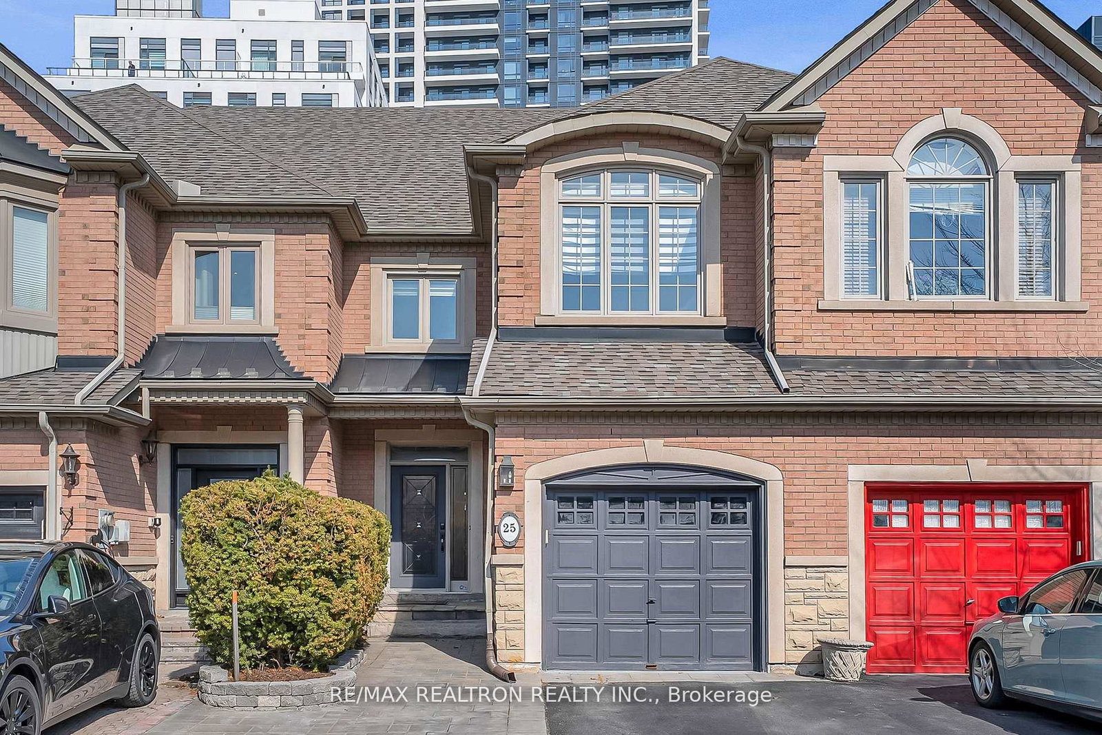 25-kingsbridge-circle-vaughan-ontario-n13027312