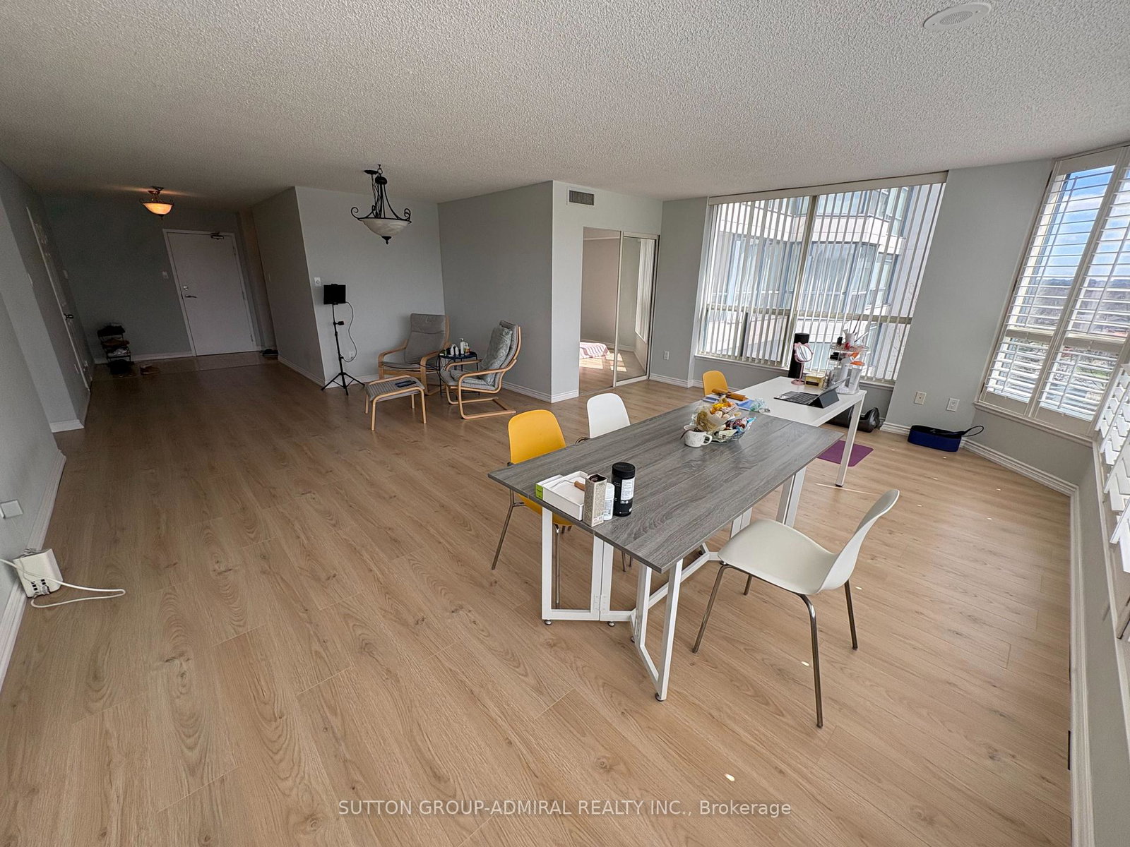 1-clark-avenue-w-vaughan-ontario-n13027652