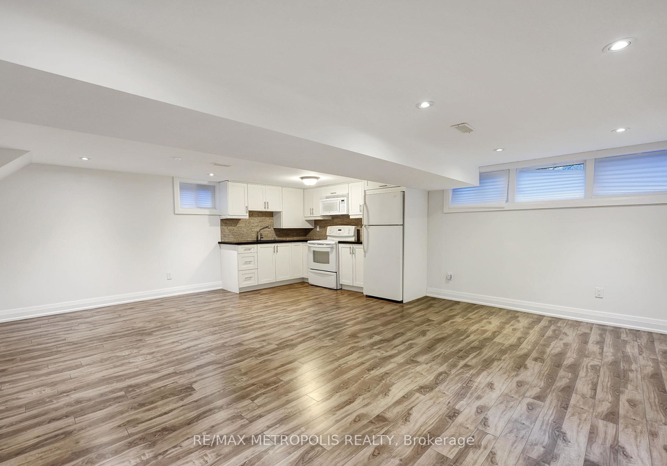 268-penn-avenue-newmarket-ontario-n13027658