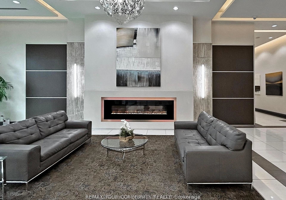 7161-yonge-street-markham-ontario-n13028302