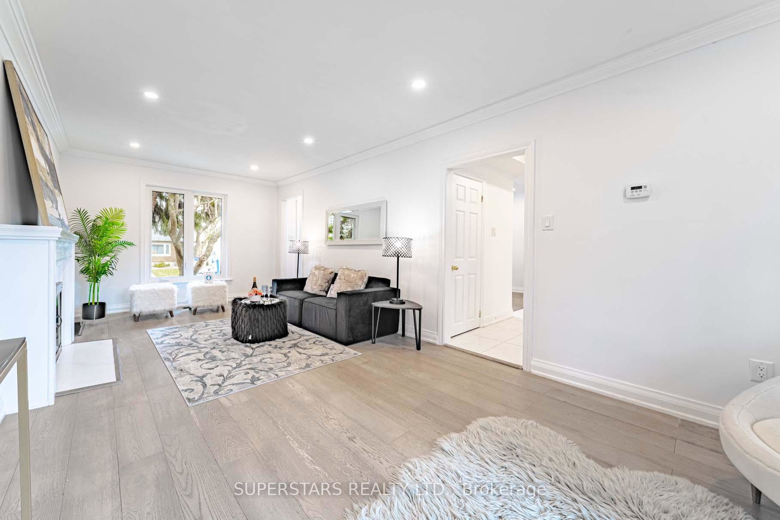 84-lawrence-avenue-richmond-hill-ontario-n13029374