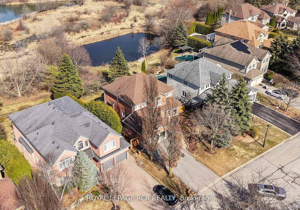 919-schaeffer-outlook-newmarket-ontario-n13029558