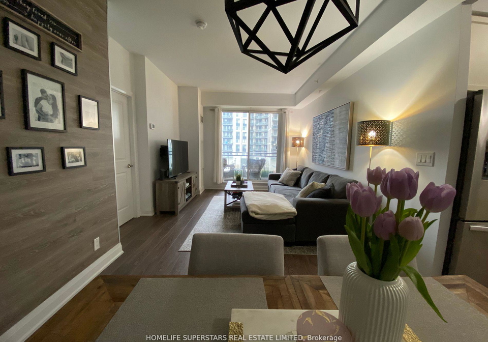 12-woodstream-boulevard-vaughan-ontario-n13029808