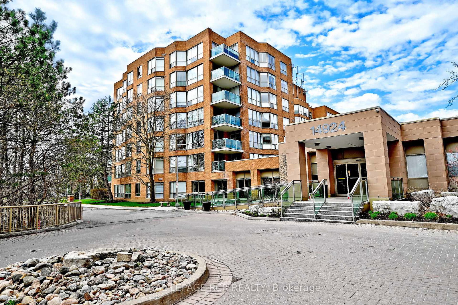 14924-yonge-street-aurora-ontario-n13030446