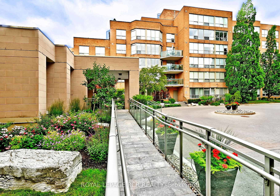 14924-yonge-street-aurora-ontario-n13030446
