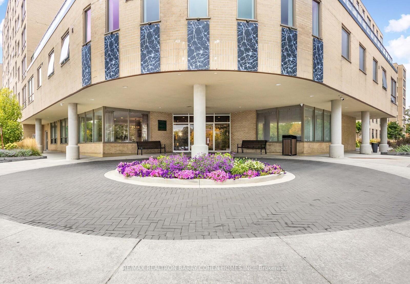 326-major-mackenzie-drive-e-richmond-hill-ontario-n13030752